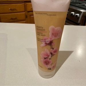 New old stock vintage bath and body cherry blossom body wash